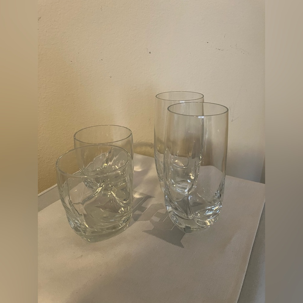 Luigi Bormioli RAVEL Italian Glasses 4pc Square Twisted Base